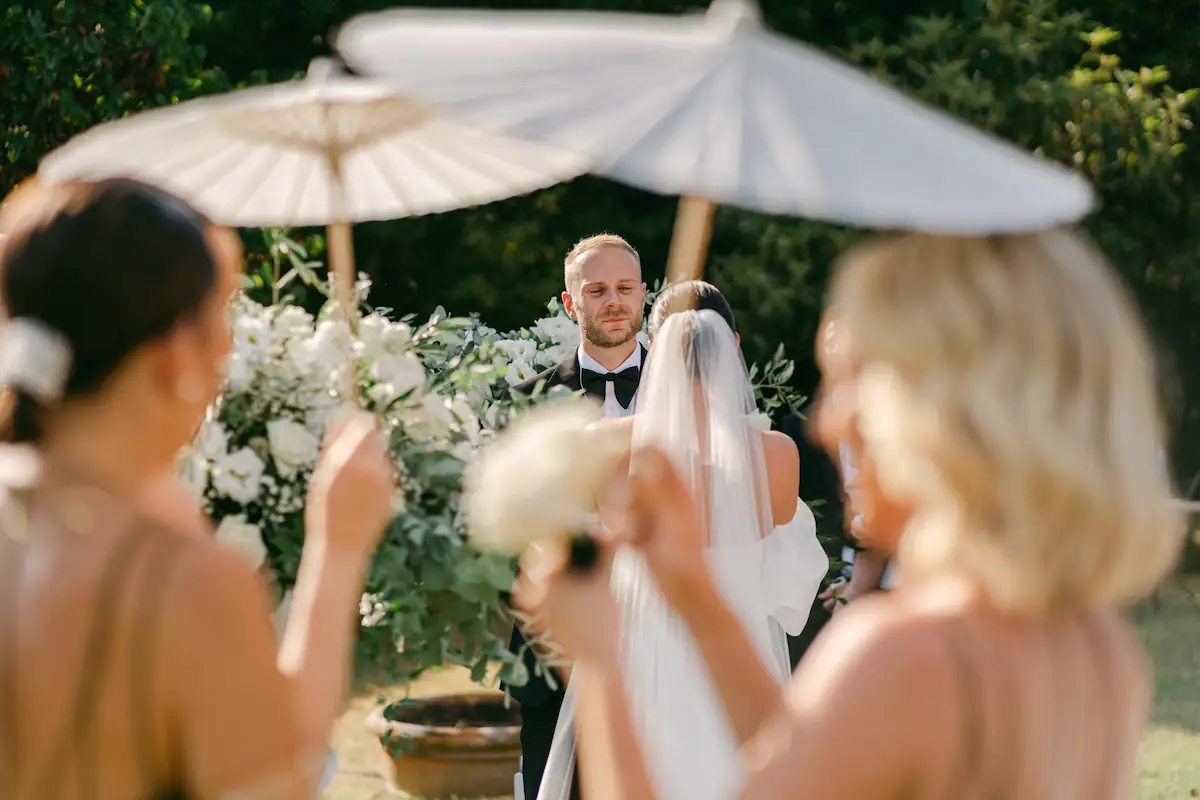 Momento emozionale durante un matrimonio in Italia