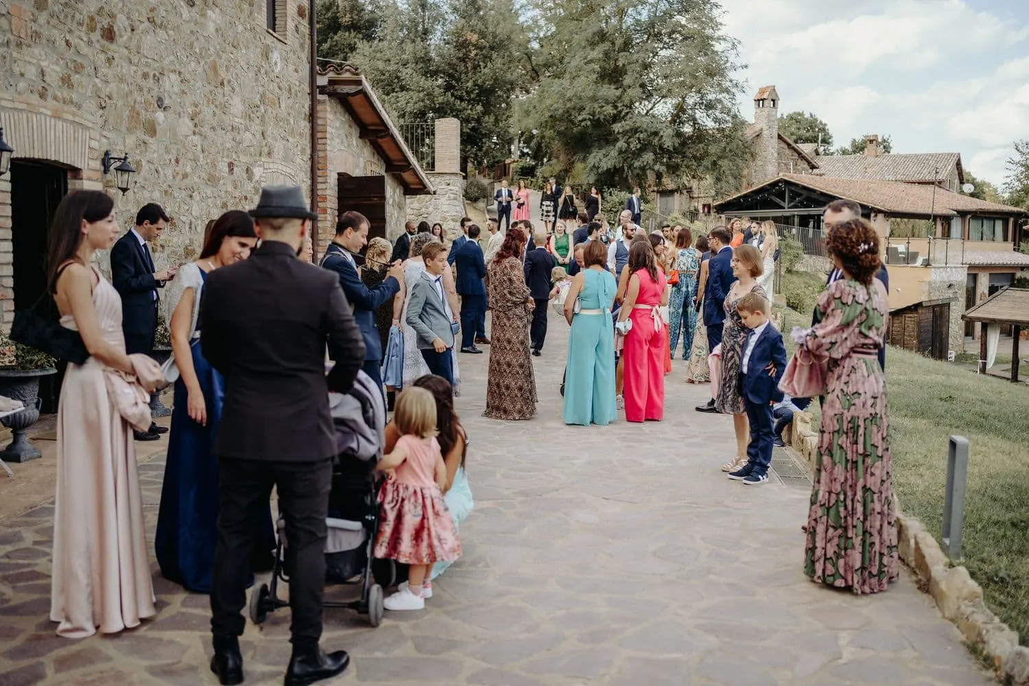 Borgo san faustino villa laura wedding guests celebration