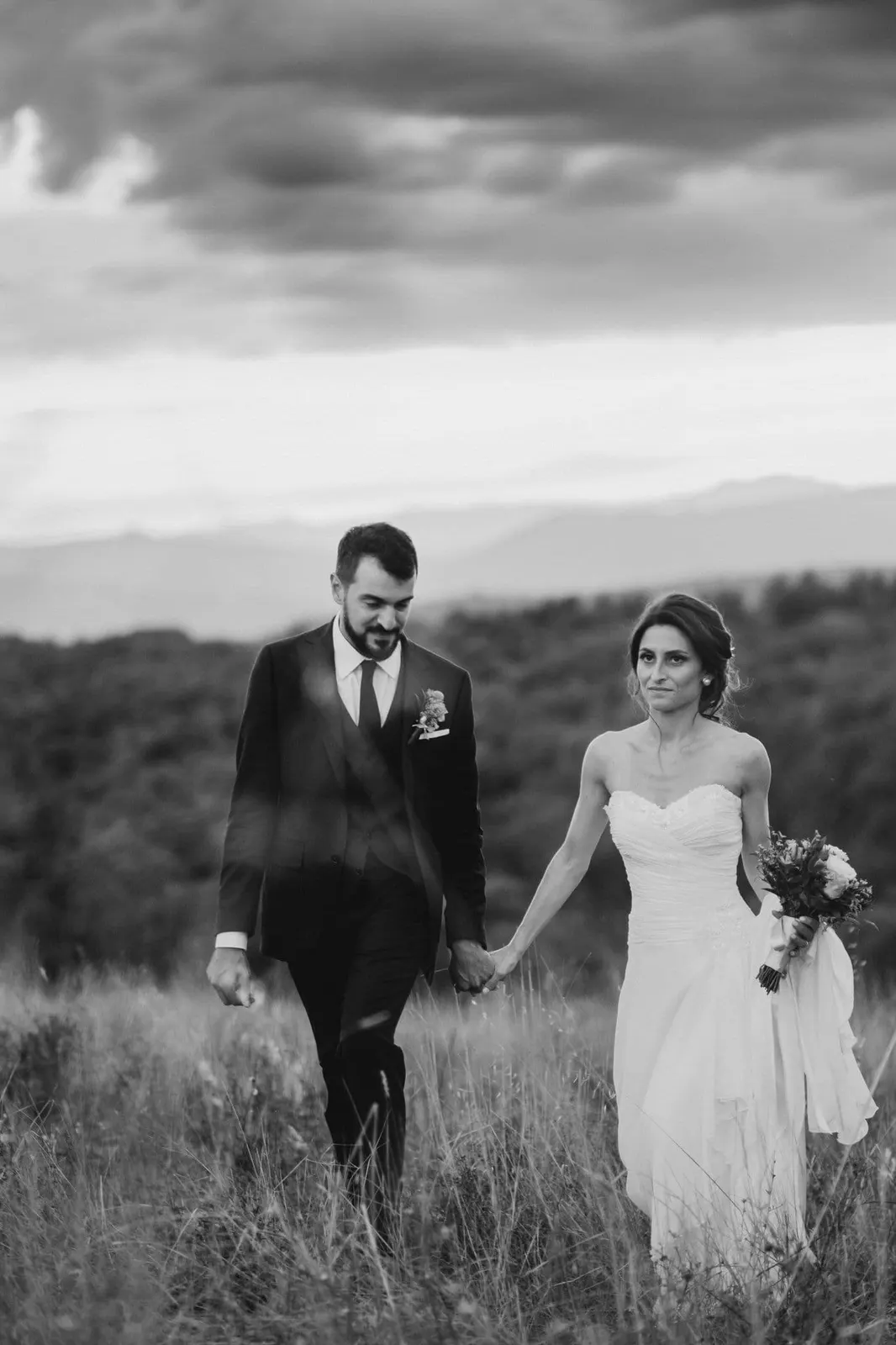 Borgo san faustino villa laura groom black white portrait